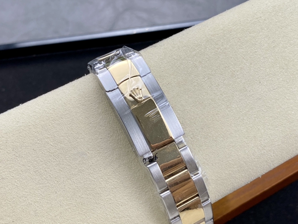 激安ロレックス着用イメージ